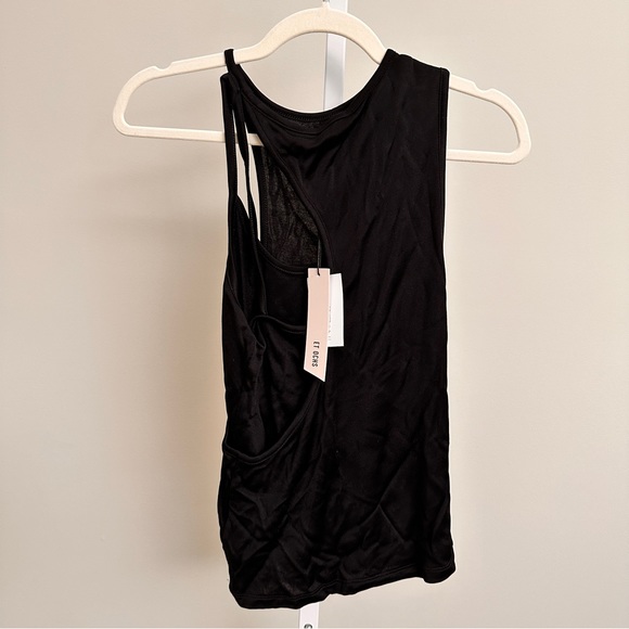 ET OCHS
Layered cutout jersey tank size S NWT - Picture 5 of 7